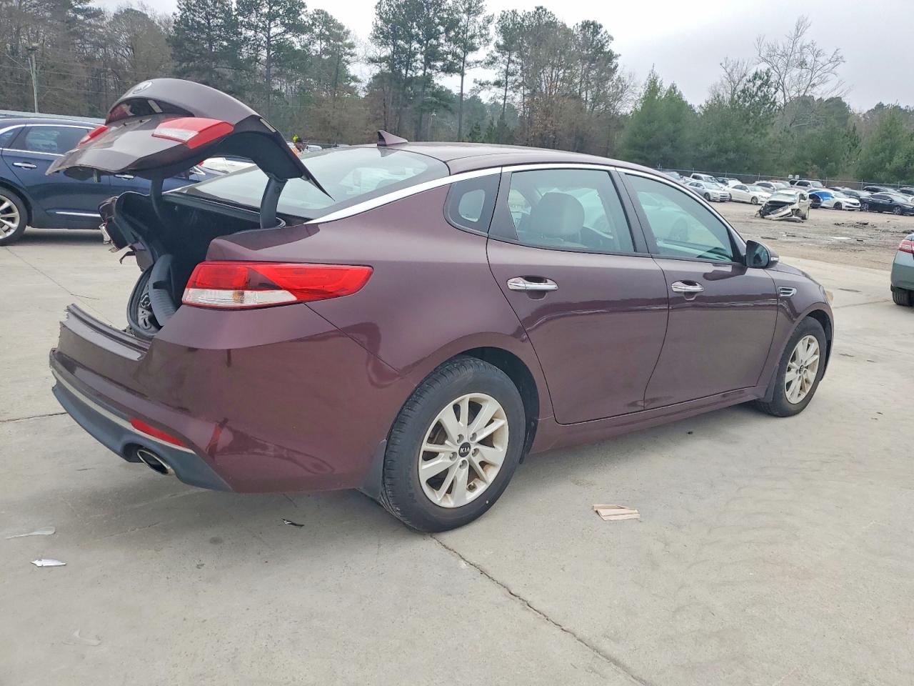 2018 KIA OPTIMA LX photo 3