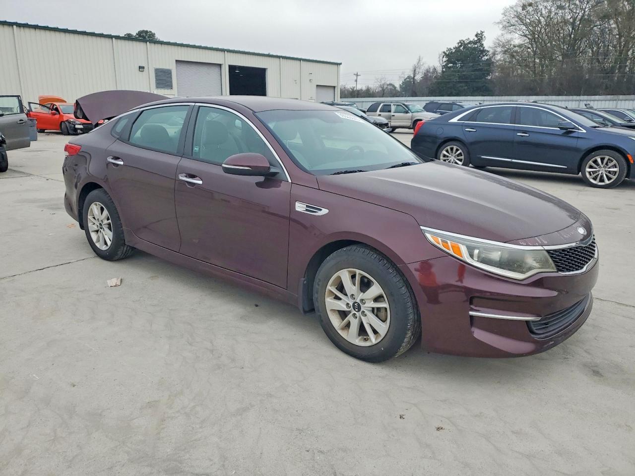 2018 KIA OPTIMA LX photo 4
