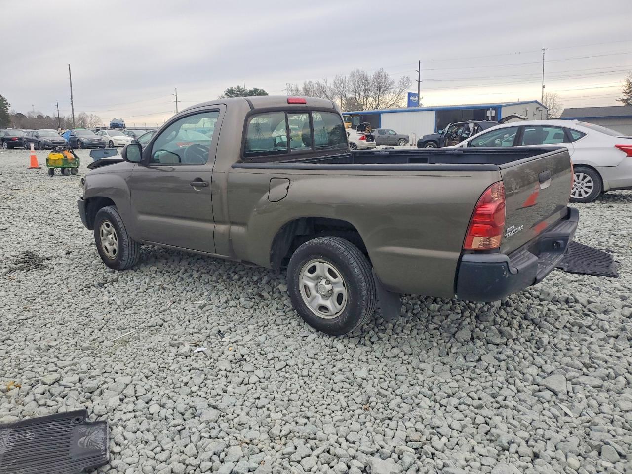 2012 TOYOTA TACOMA photo 2