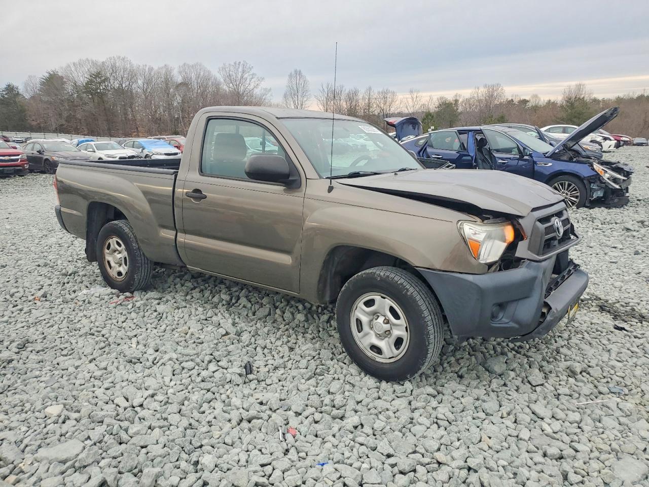 2012 TOYOTA TACOMA photo 4