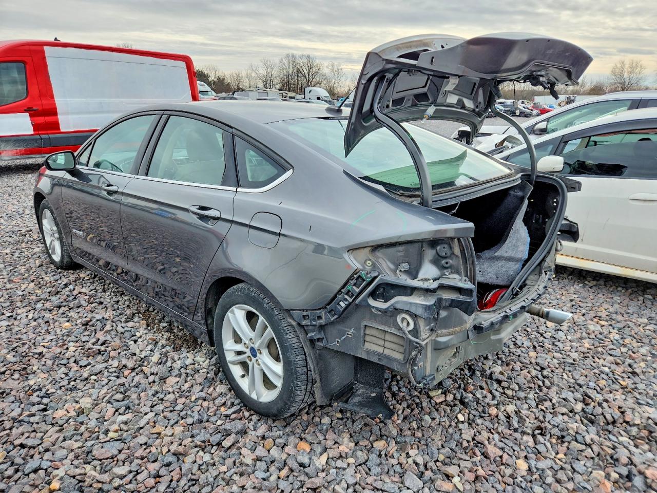 2018 FORD FUSION SE HYBRID photo 2