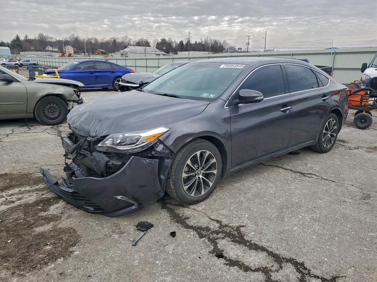 2016 TOYOTA AVALON