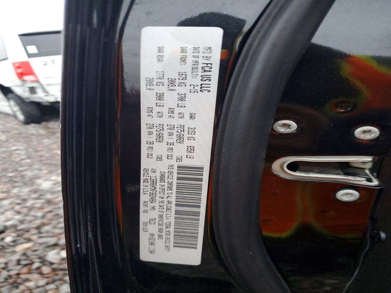 2015 RAM 1500 LARAMIE photo 12