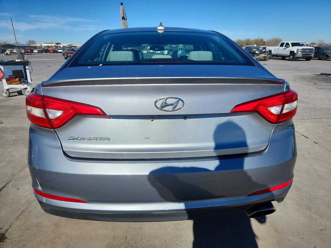 2015 HYUNDAI SONATA SE photo 6