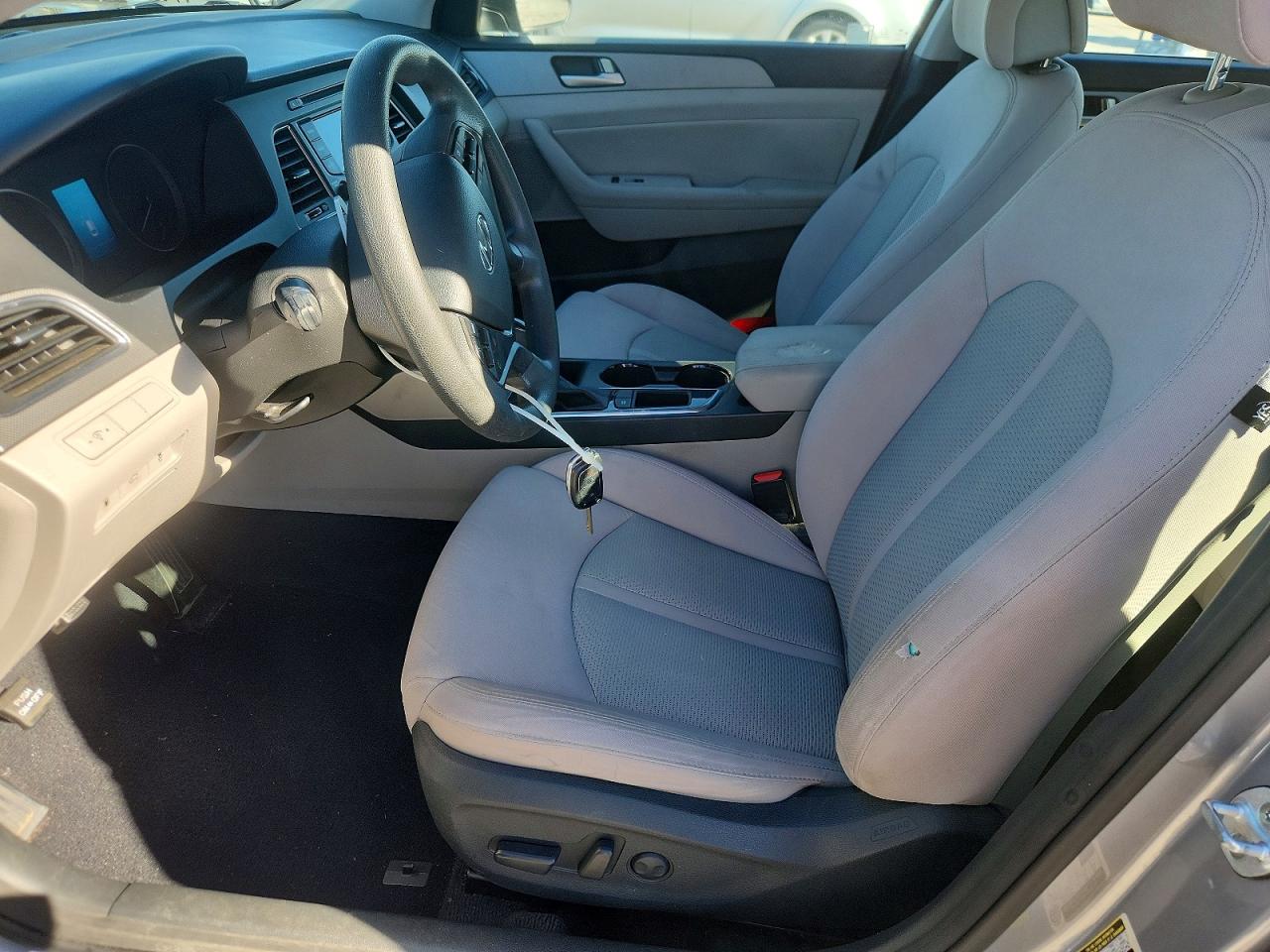 2015 HYUNDAI SONATA SE photo 7