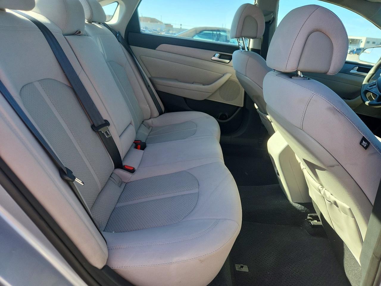 2015 HYUNDAI SONATA SE photo 10