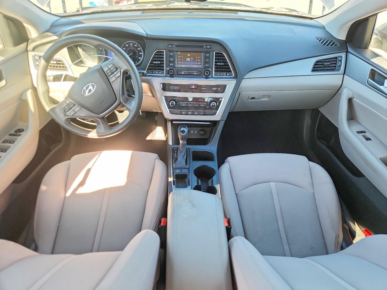 2015 HYUNDAI SONATA SE photo 8