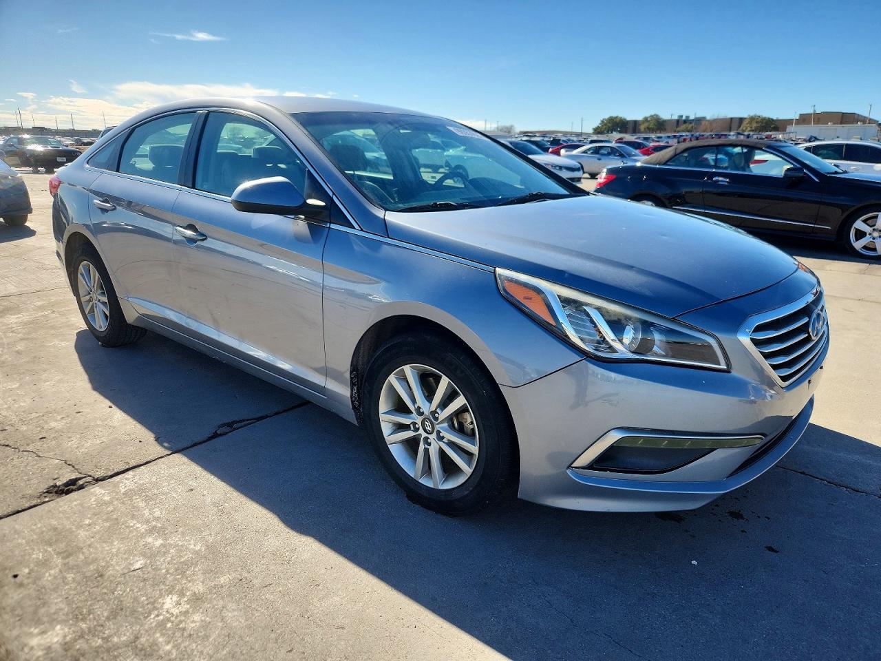 2015 HYUNDAI SONATA SE photo 4