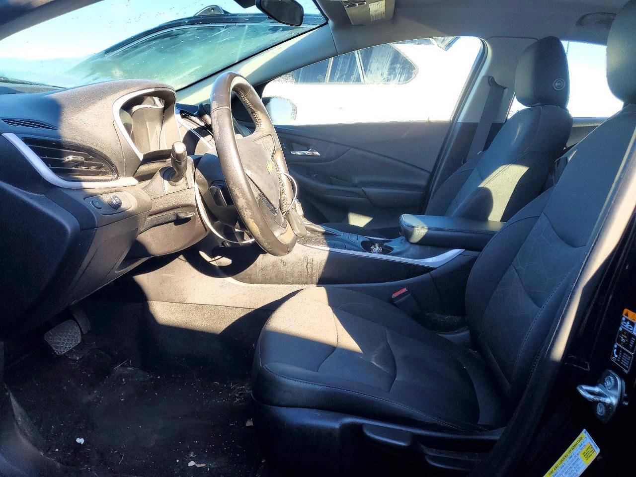 2017 CHEVROLET VOLT LT photo 7