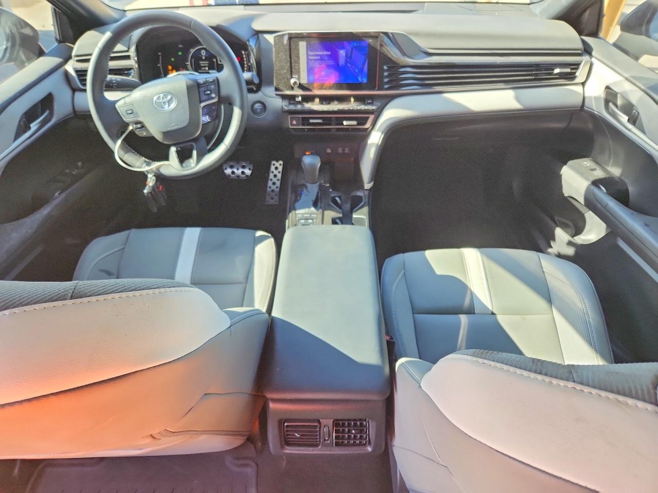 2025 TOYOTA CAMRY XSE photo 8