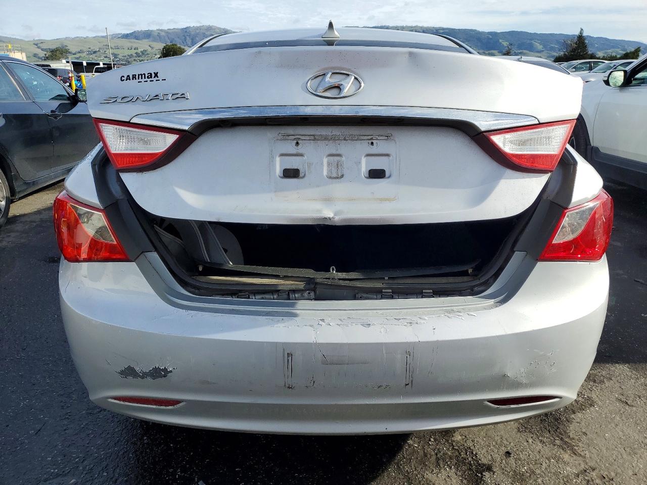 2012 HYUNDAI SONATA GLS photo 6