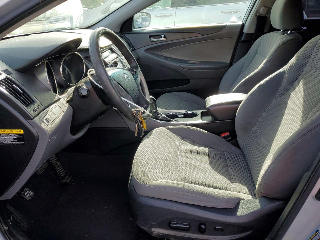2012 HYUNDAI SONATA GLS photo 7