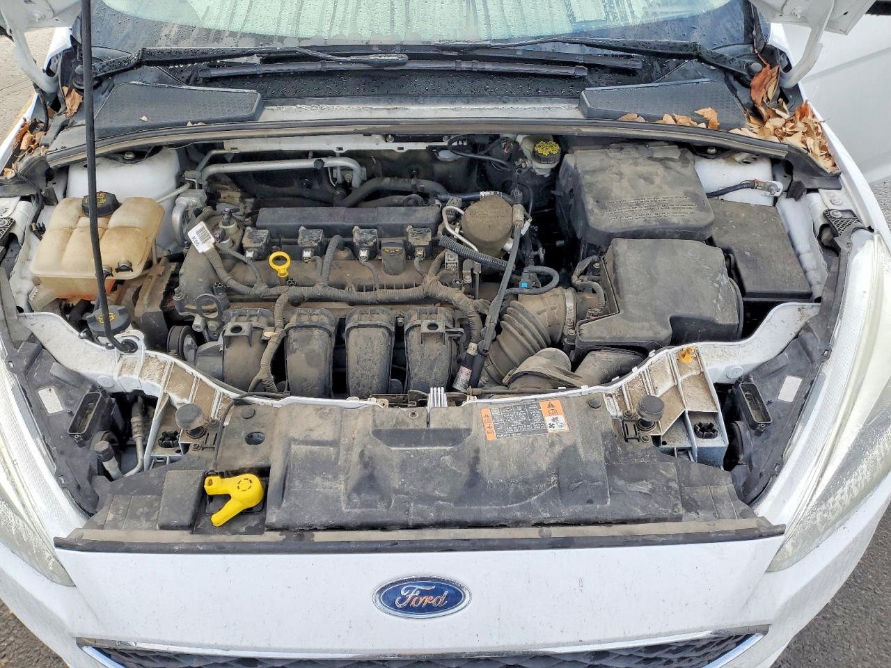 2015 FORD FOCUS SE photo 11