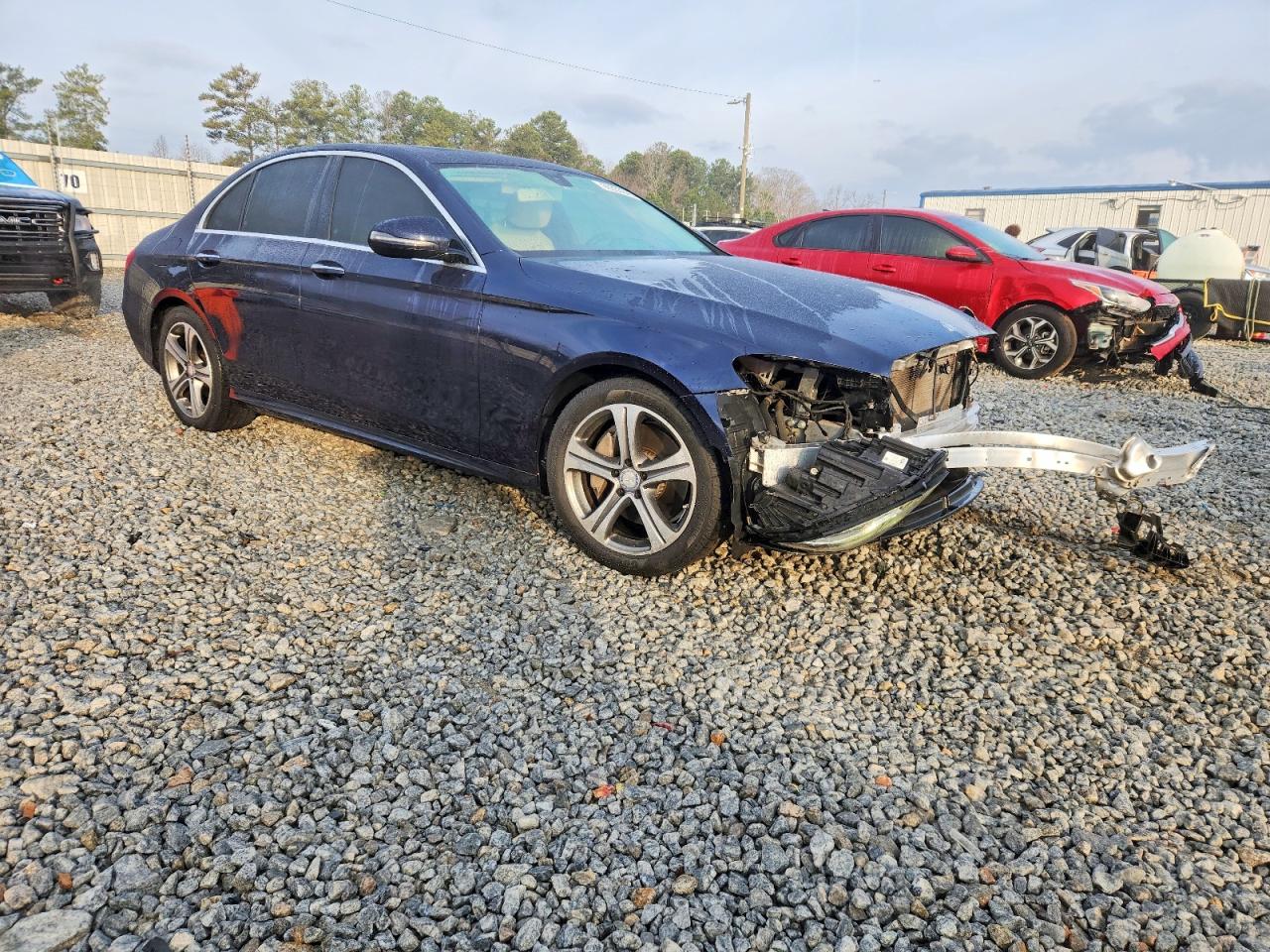 2017 MERCEDES-BENZ E 300 photo 4