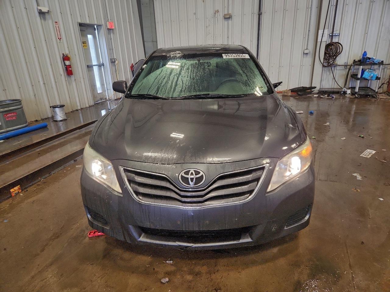 2010 TOYOTA CAMRY BASE photo 5