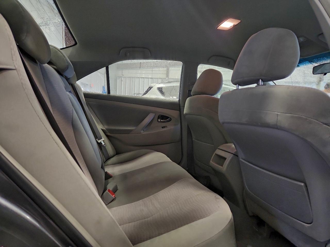 2010 TOYOTA CAMRY BASE photo 10