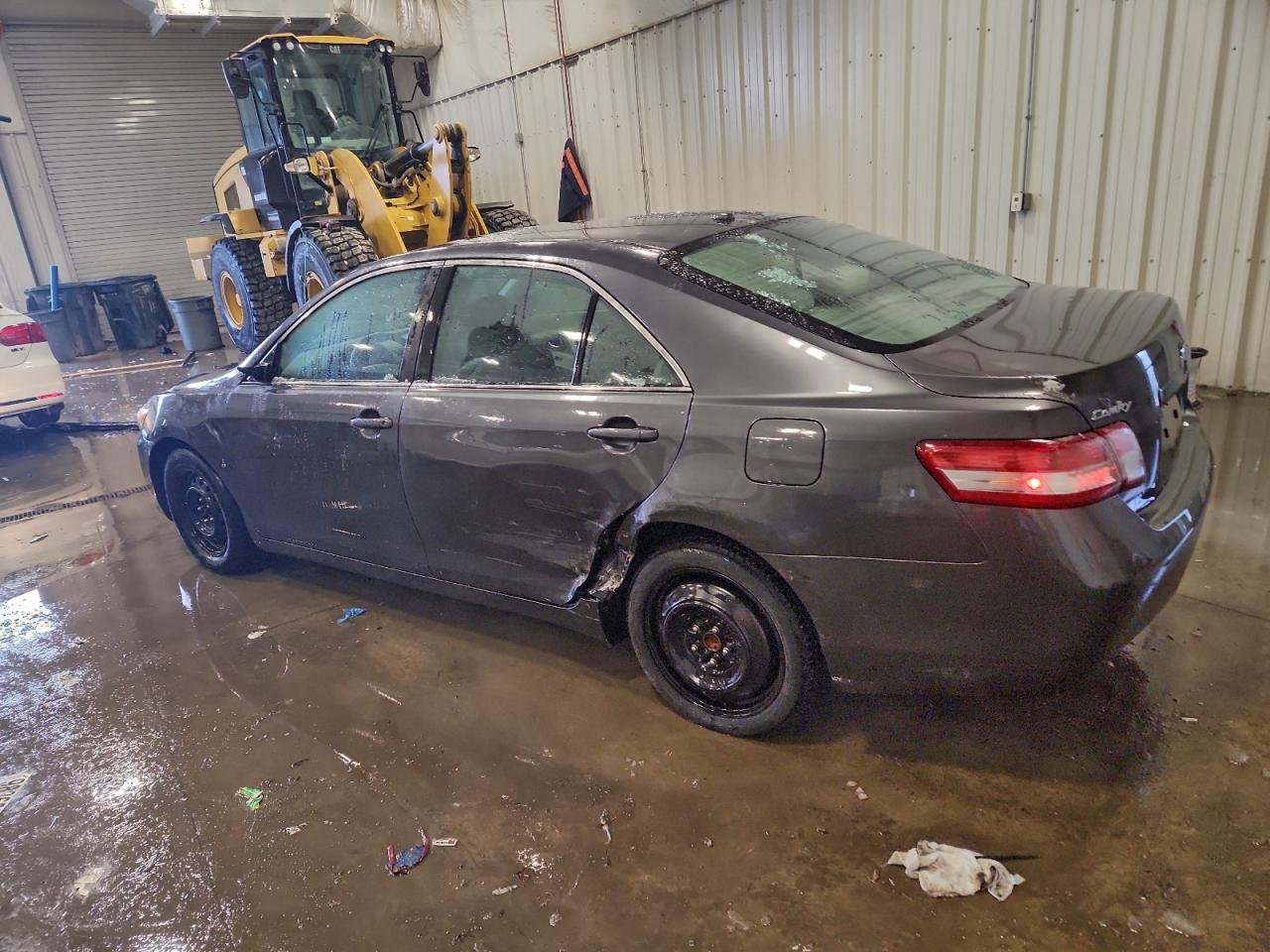 2010 TOYOTA CAMRY BASE photo 2