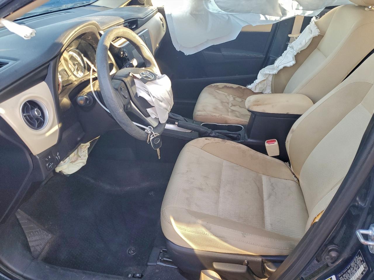 2017 TOYOTA COROLLA L photo 7
