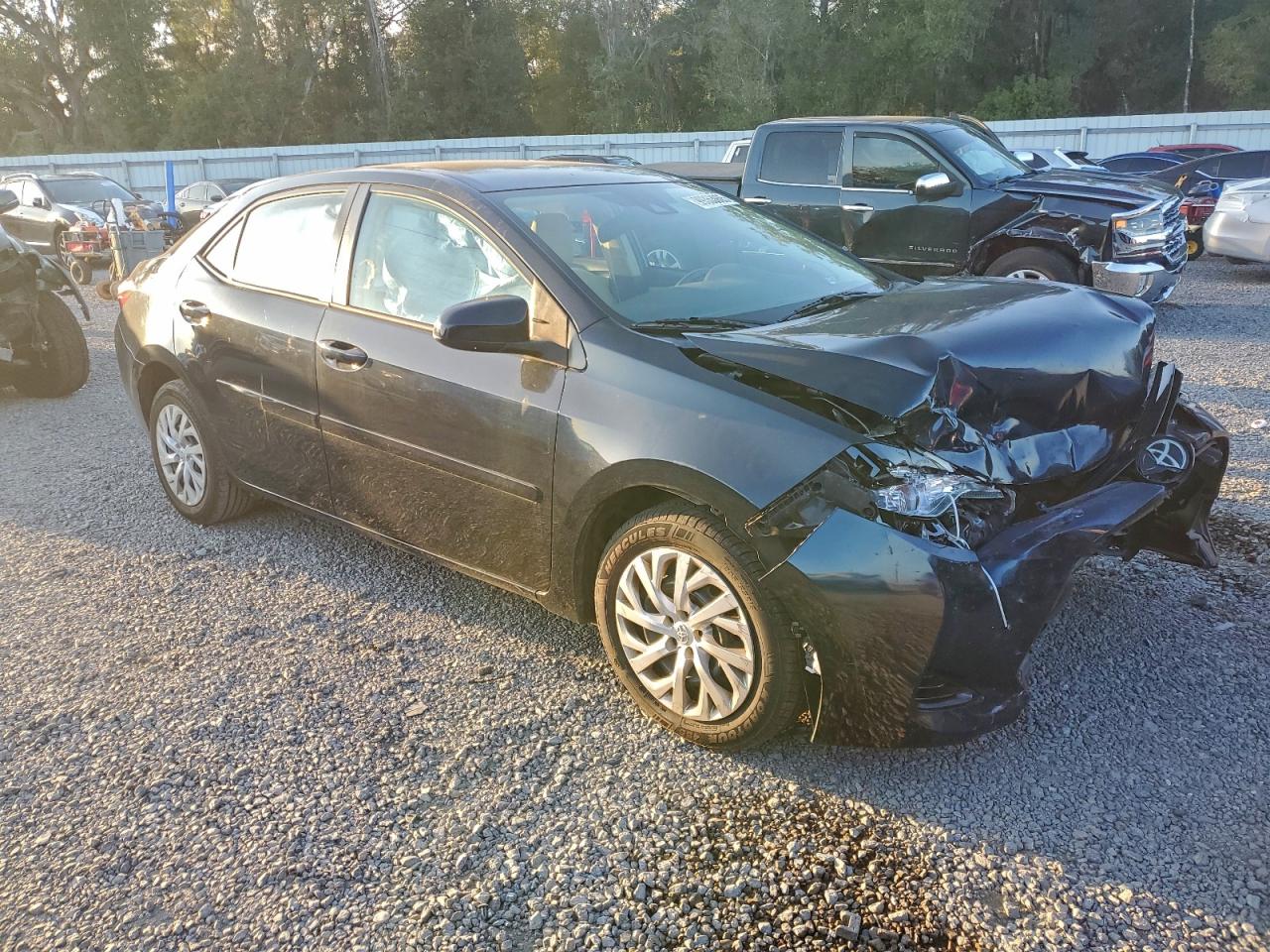 2017 TOYOTA COROLLA L photo 4