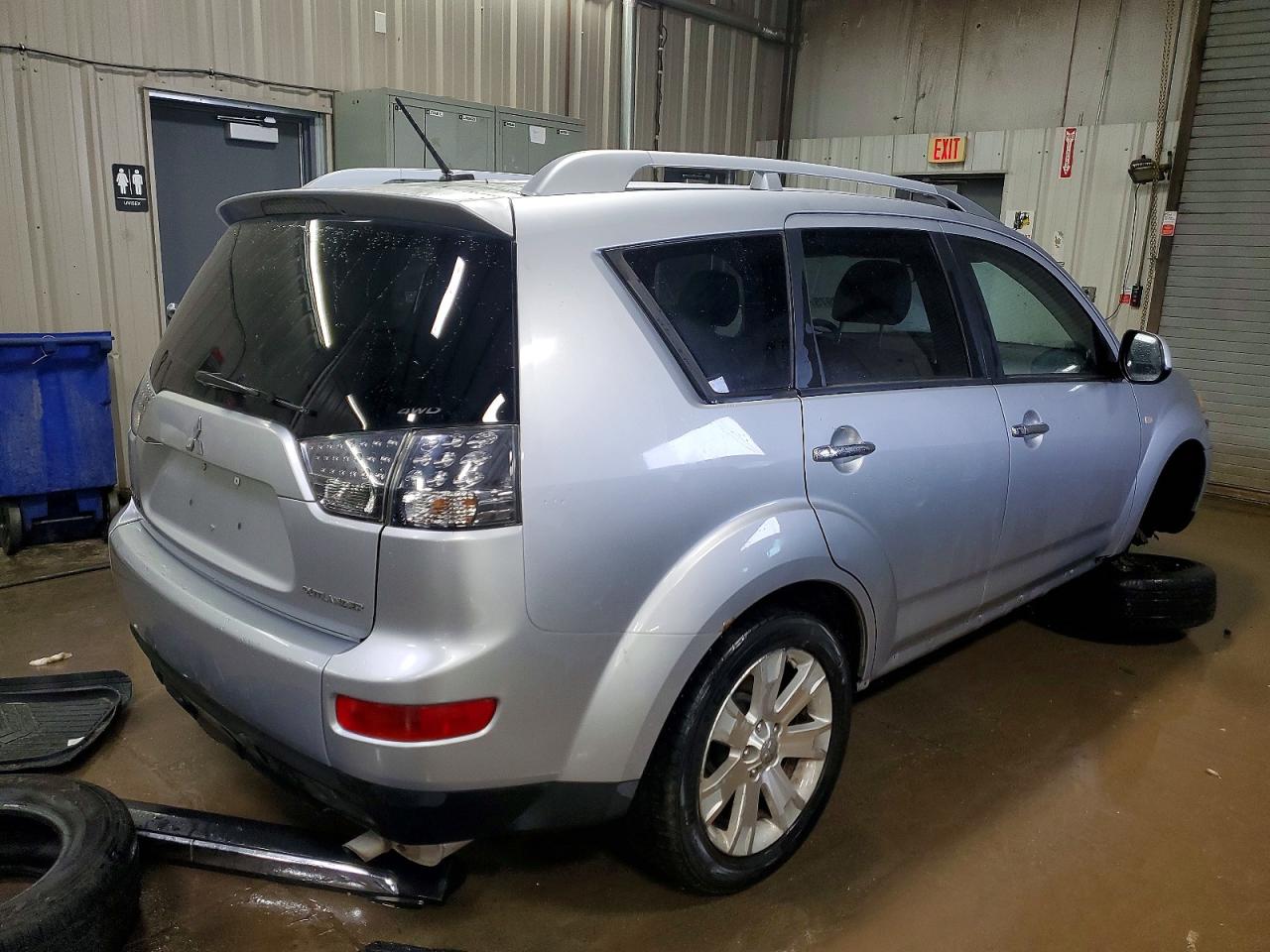 2008 MITSUBISHI OUTLANDER SE photo 3