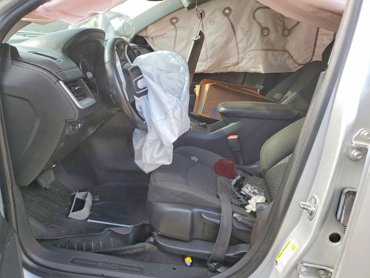 2019 GMC TERRAIN SLE photo 7