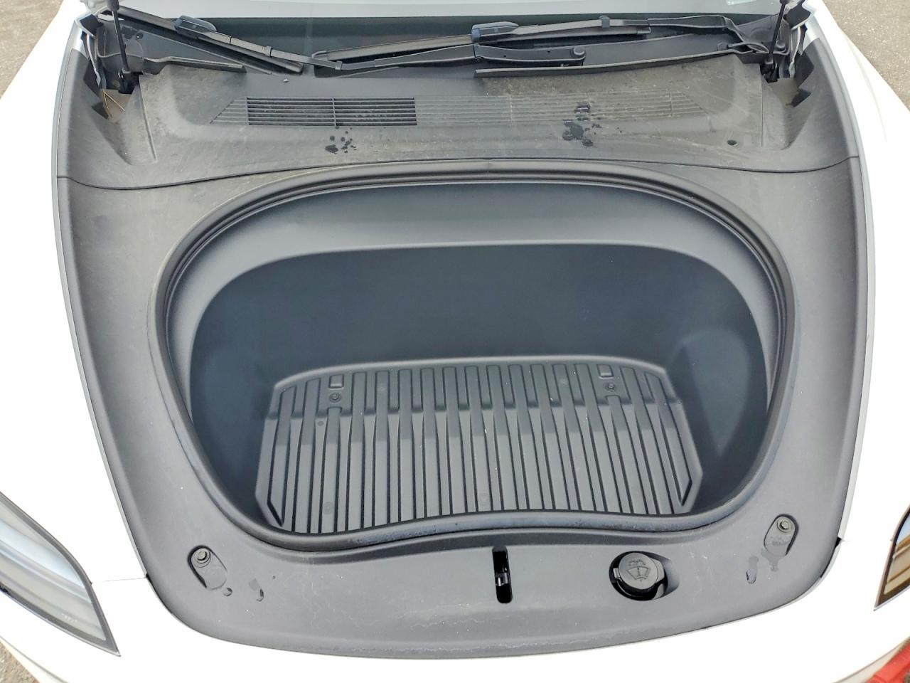 2024 TESLA MODEL 3 photo 41