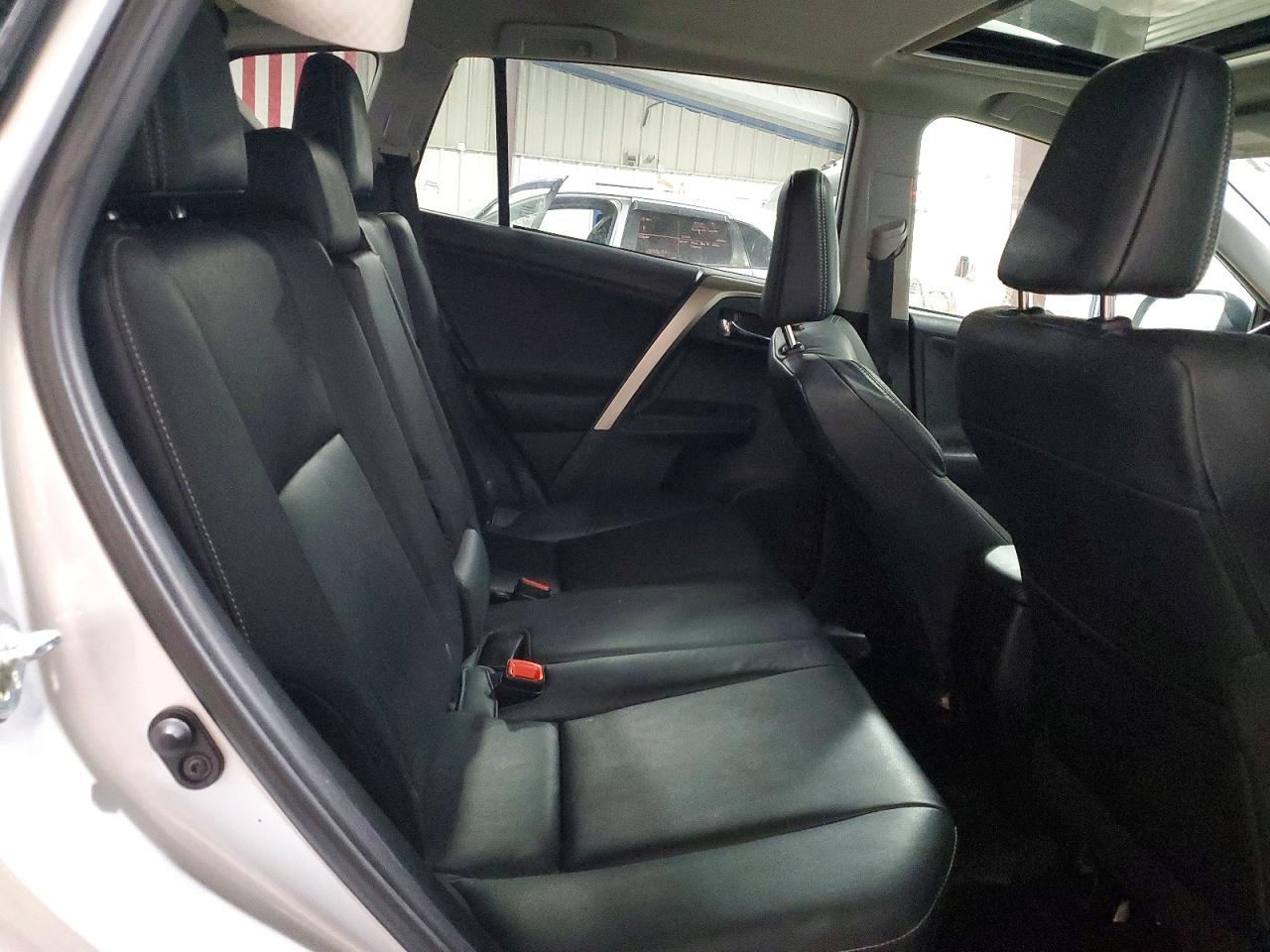 2015 TOYOTA RAV4 LIMITED photo 11