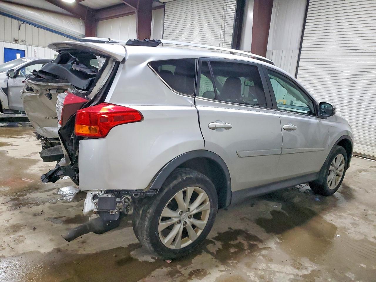2015 TOYOTA RAV4 LIMITED photo 3