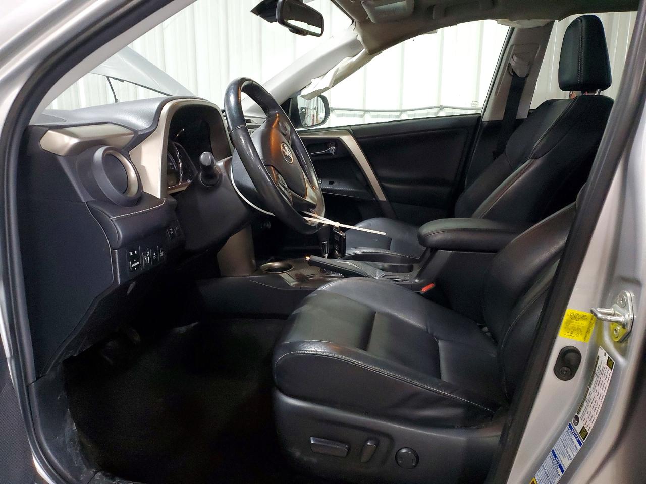 2015 TOYOTA RAV4 LIMITED photo 7