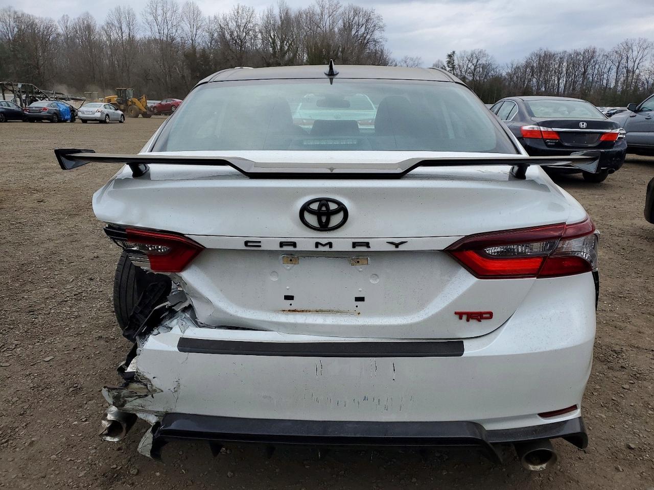 2022 TOYOTA CAMRY TRD photo 11