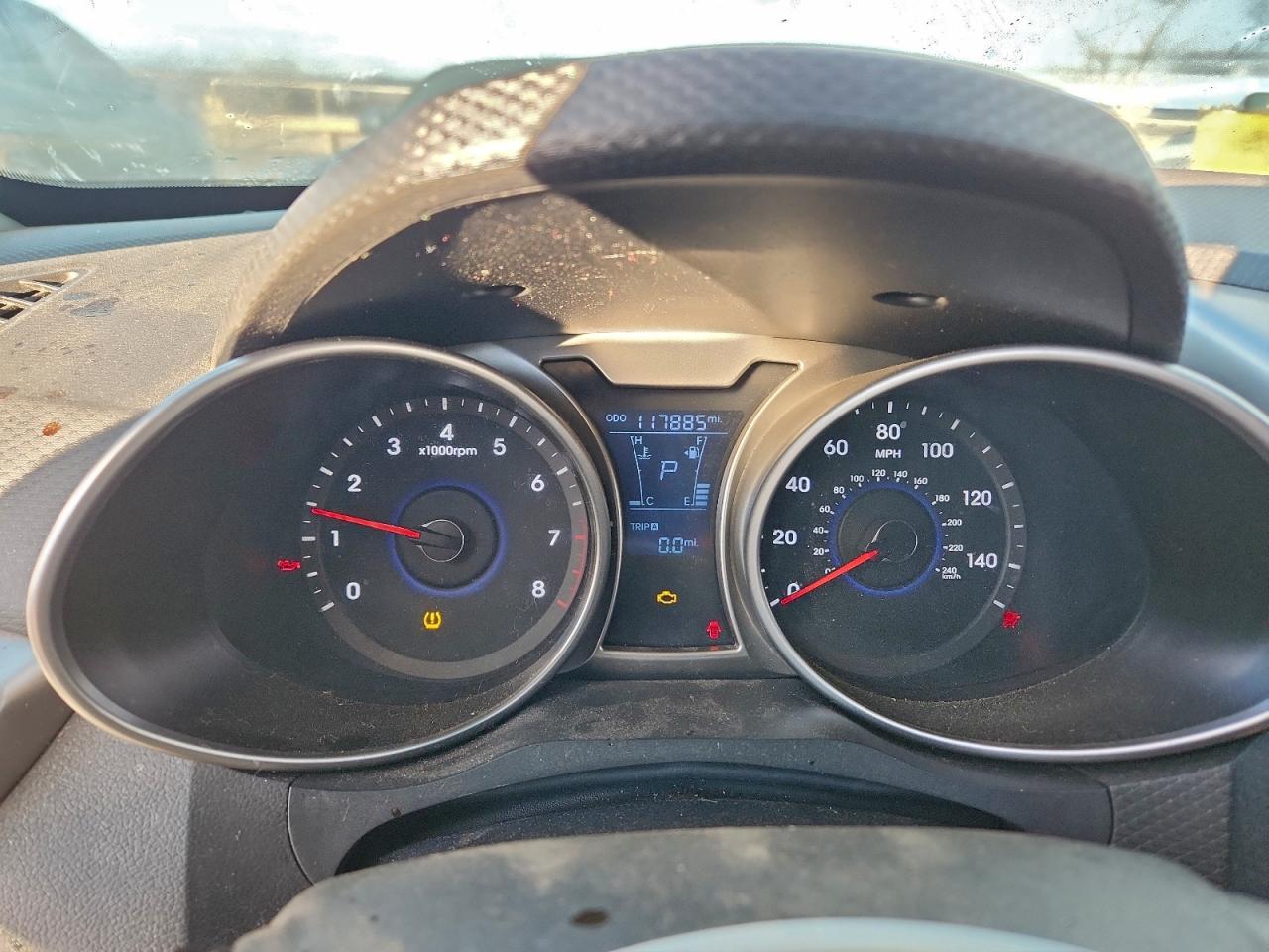 2014 HYUNDAI VELOSTER photo 9