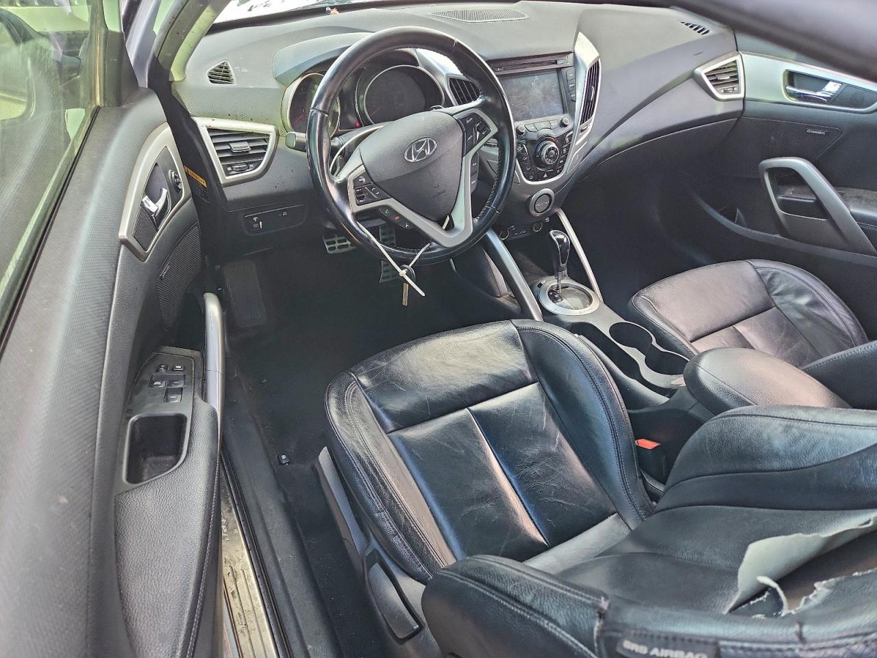 2014 HYUNDAI VELOSTER photo 8