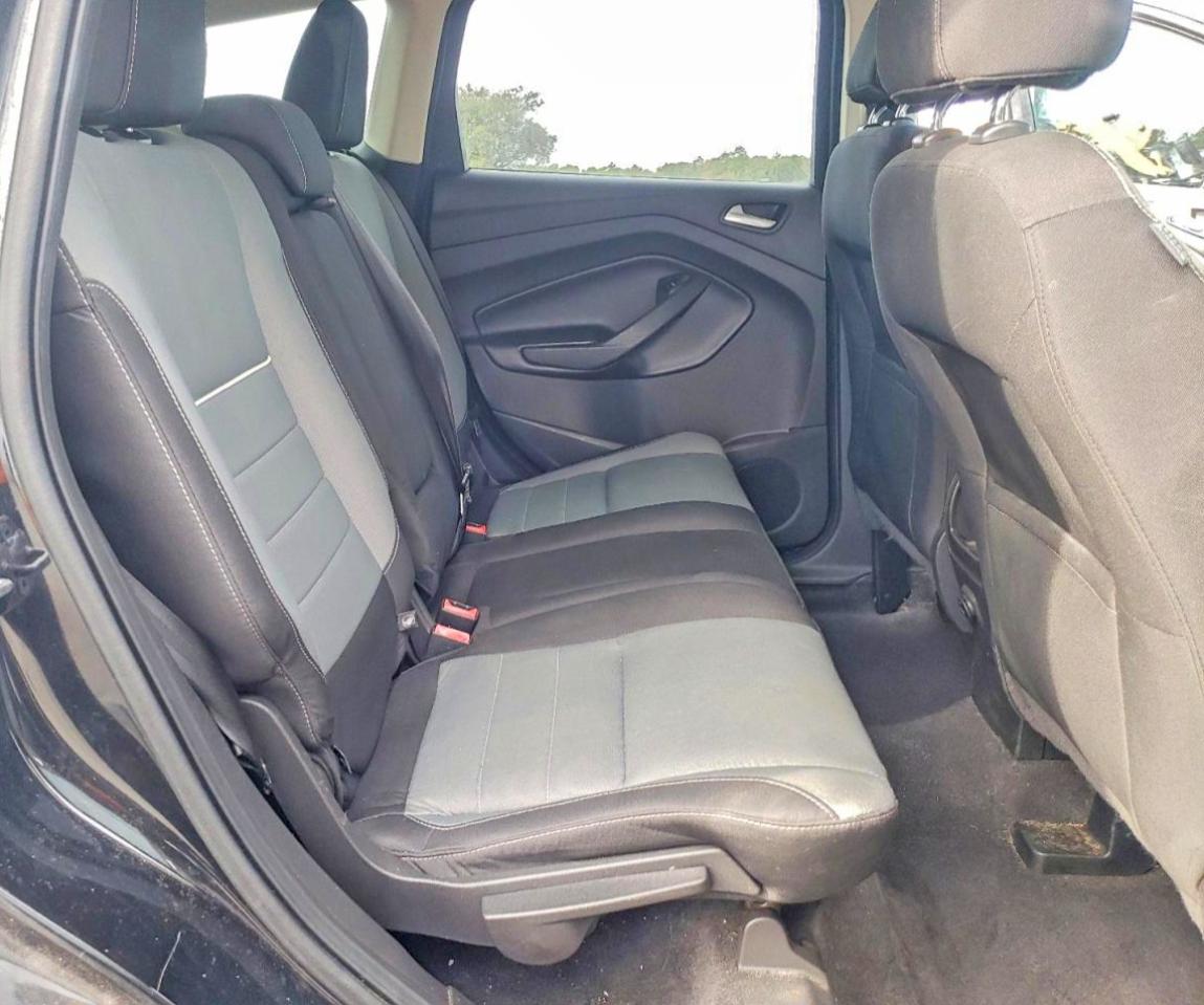2015 FORD ESCAPE SE photo 11