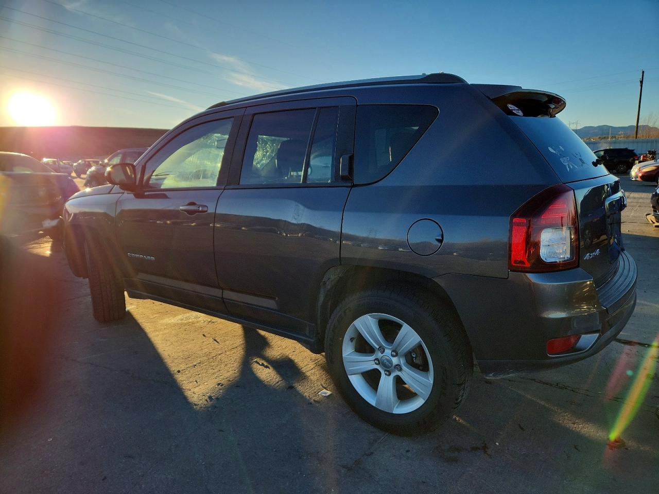 2017 JEEP COMPASS LATITUDE photo 2