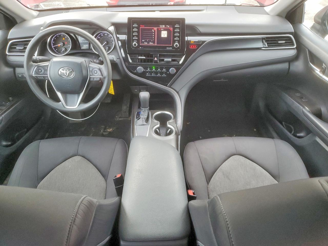 2021 TOYOTA CAMRY LE photo 8