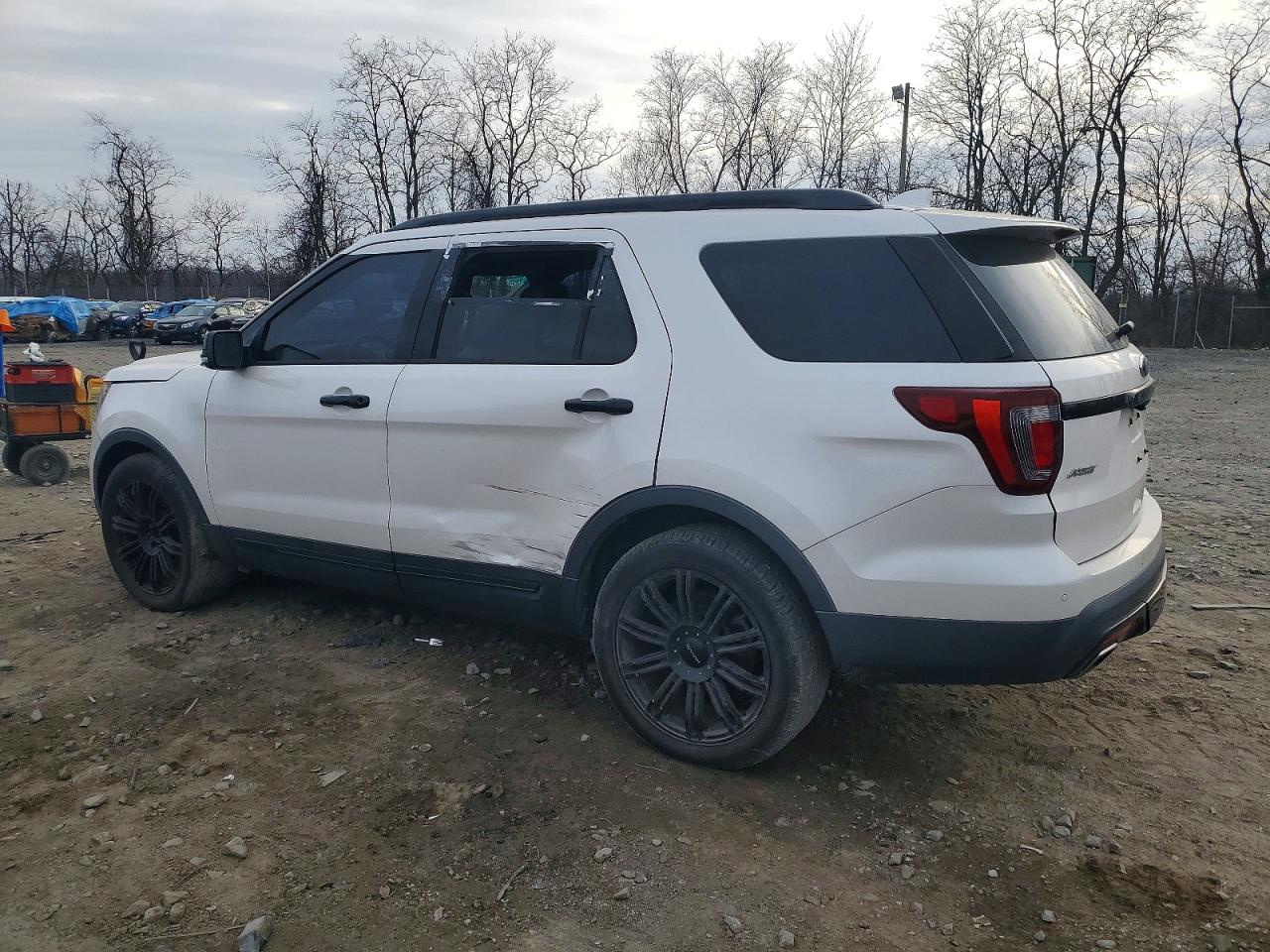 2017 FORD EXPLORER SPORT photo 2