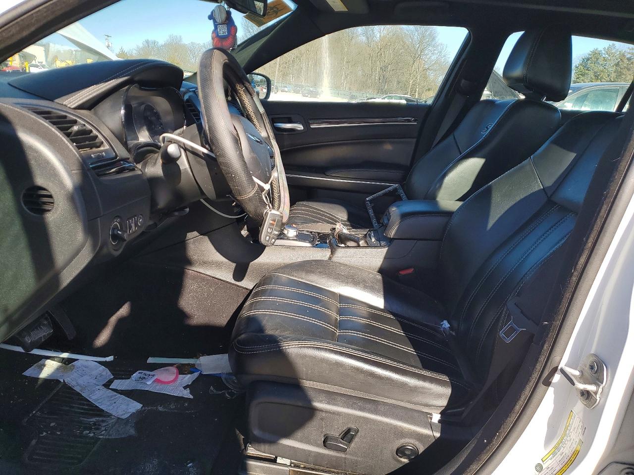2018 CHRYSLER 300 S photo 13
