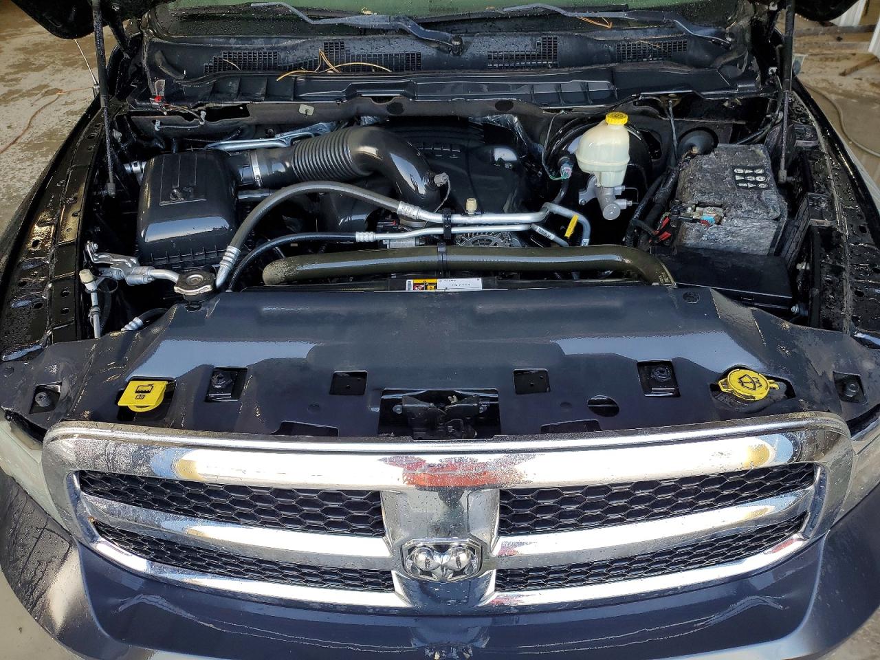 2014 RAM 1500 ST photo 11