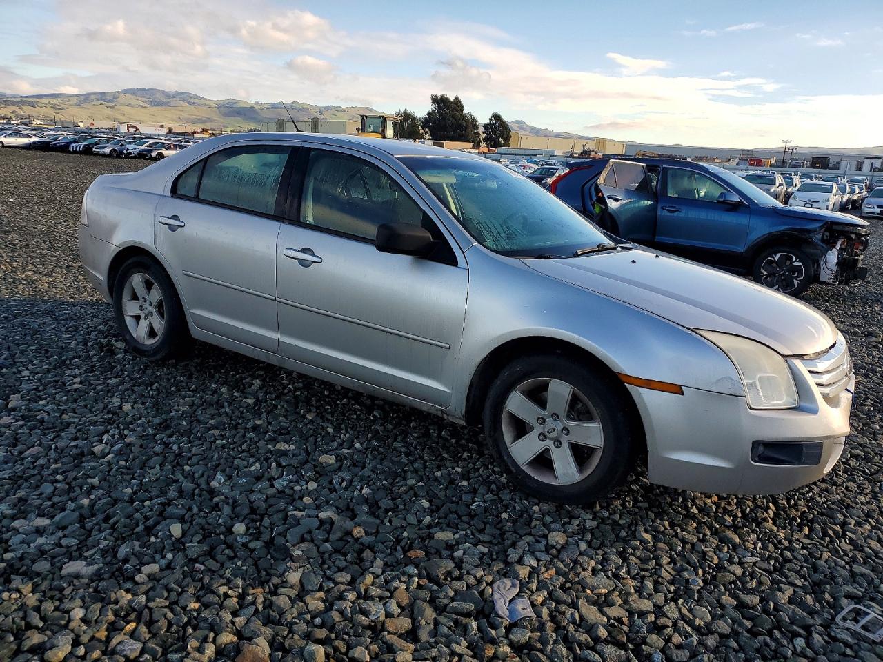 2007 FORD FUSION SE photo 4