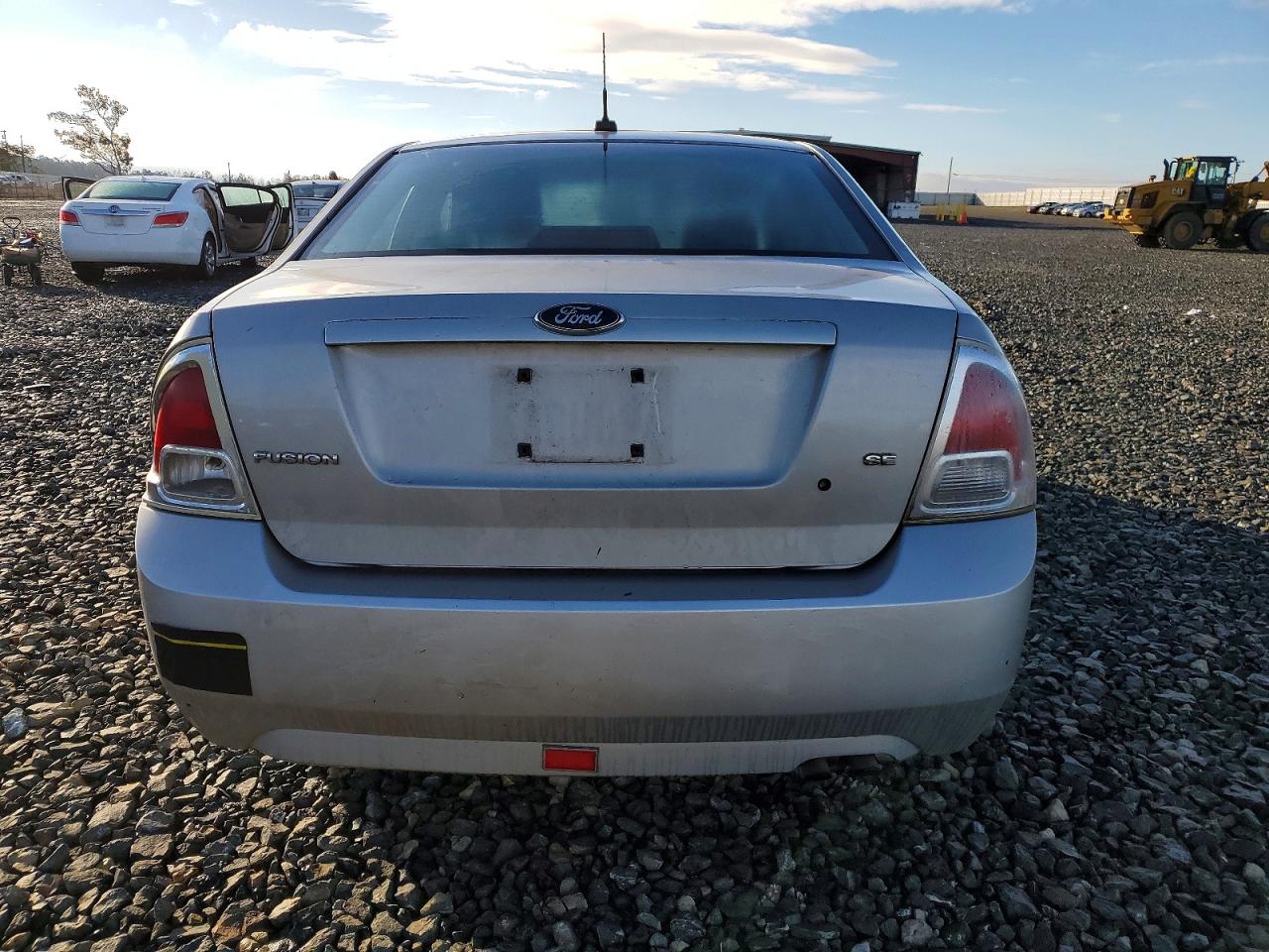 2007 FORD FUSION SE photo 6