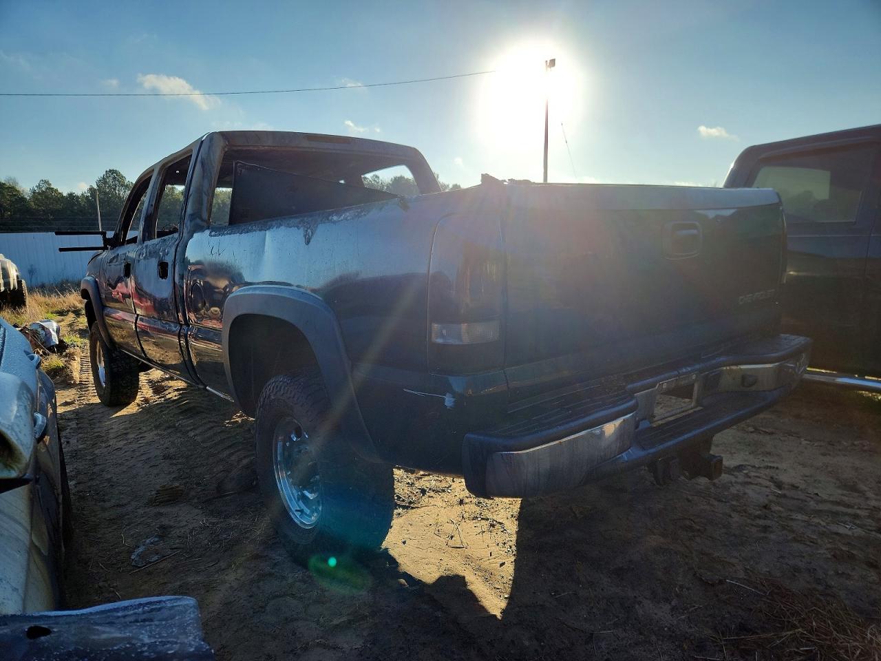 2005 CHEVROLET SILVERADO K2500 HEAVY DUTY photo 3