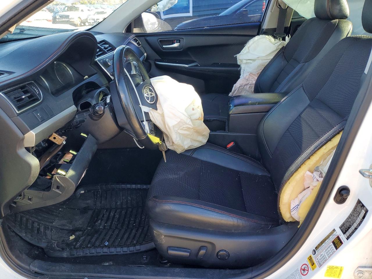 2017 TOYOTA CAMRY photo 7