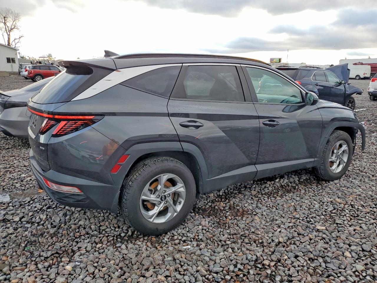 2022 HYUNDAI TUCSON SEL photo 3