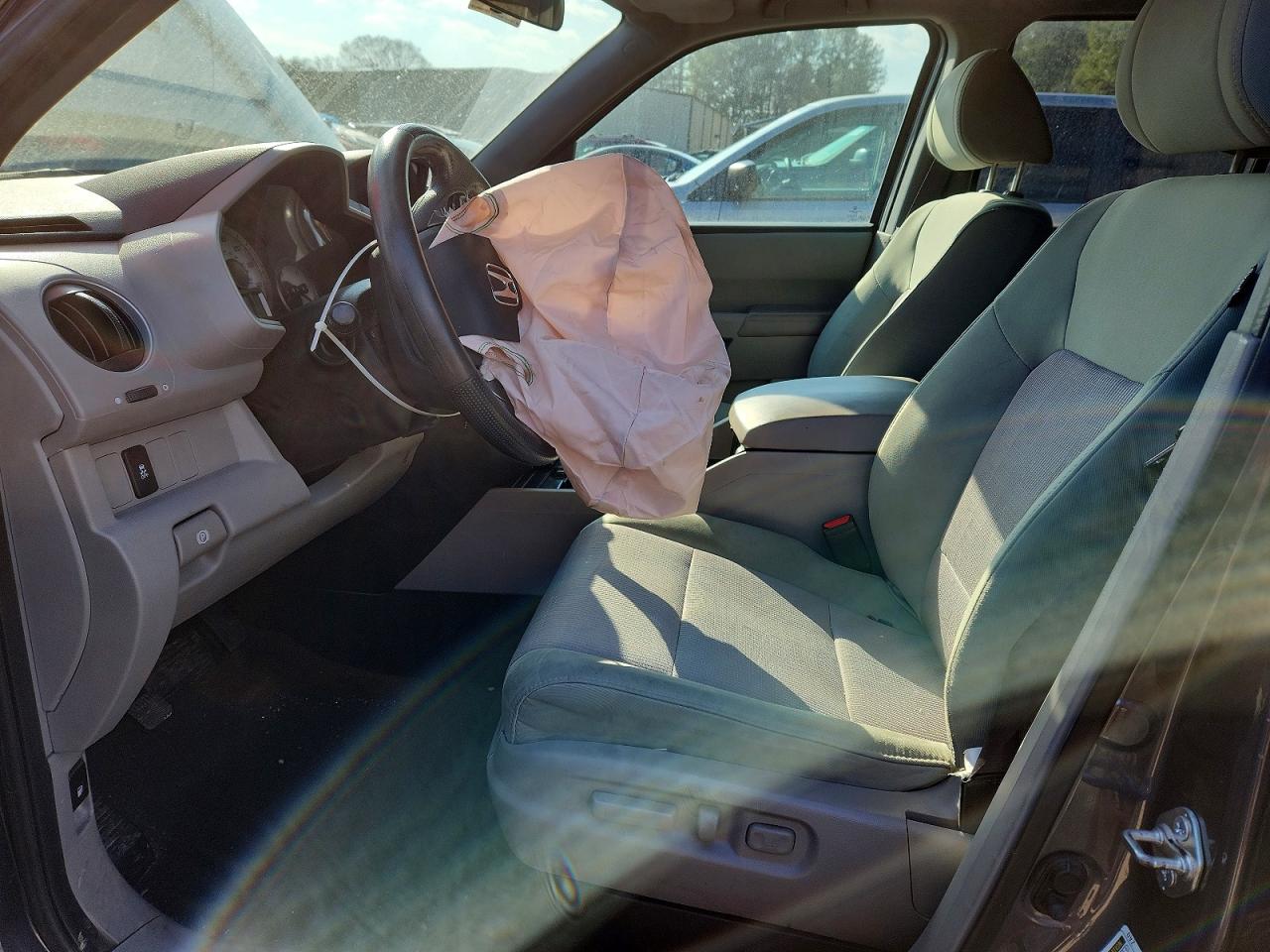 2015 HONDA PILOT SE photo 7