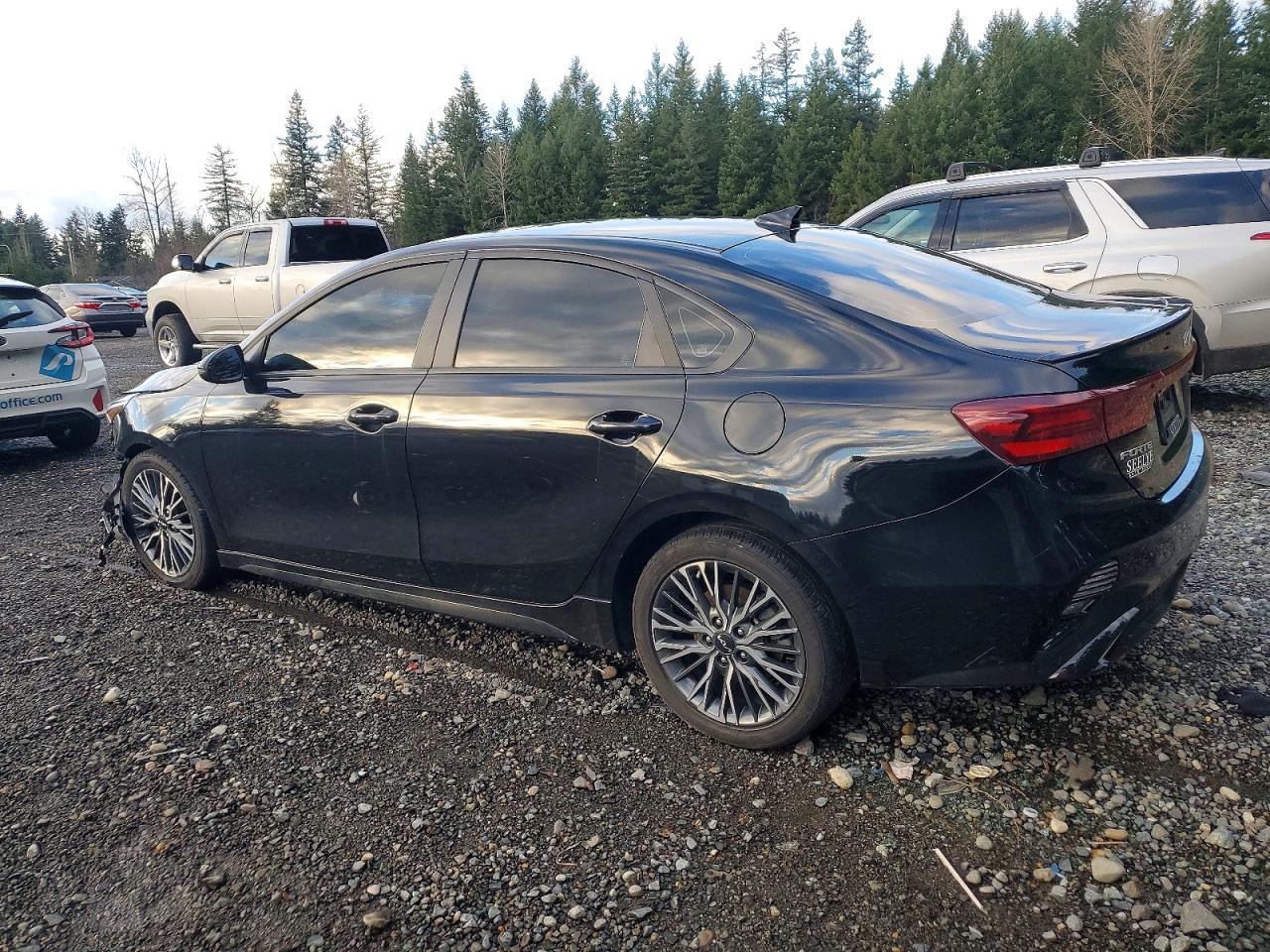 2023 KIA FORTE GT-LINE photo 2