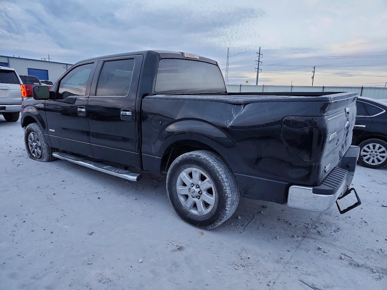 2014 FORD F150 SUPERCREW photo 2
