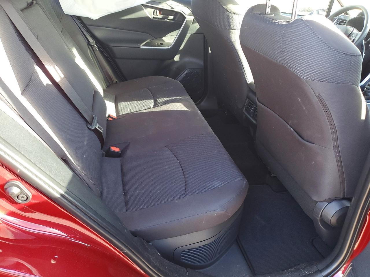 2025 TOYOTA RAV4 LE photo 11
