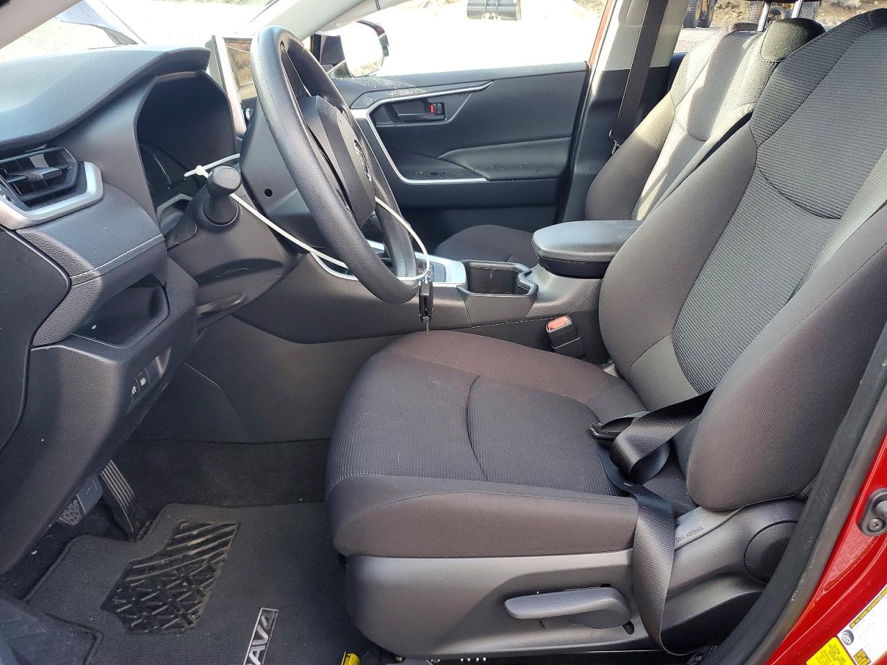 2025 TOYOTA RAV4 LE photo 7