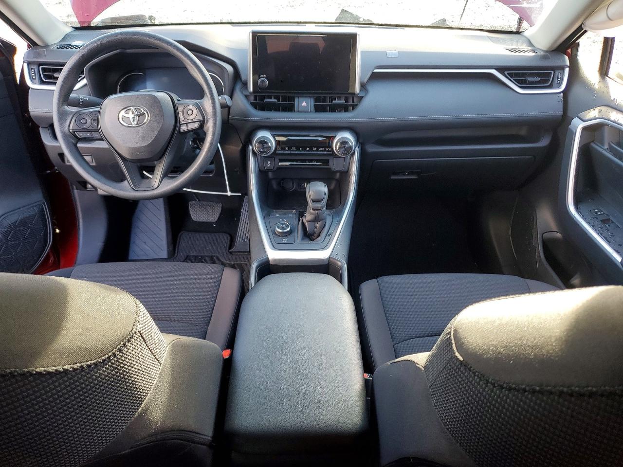2025 TOYOTA RAV4 LE photo 8