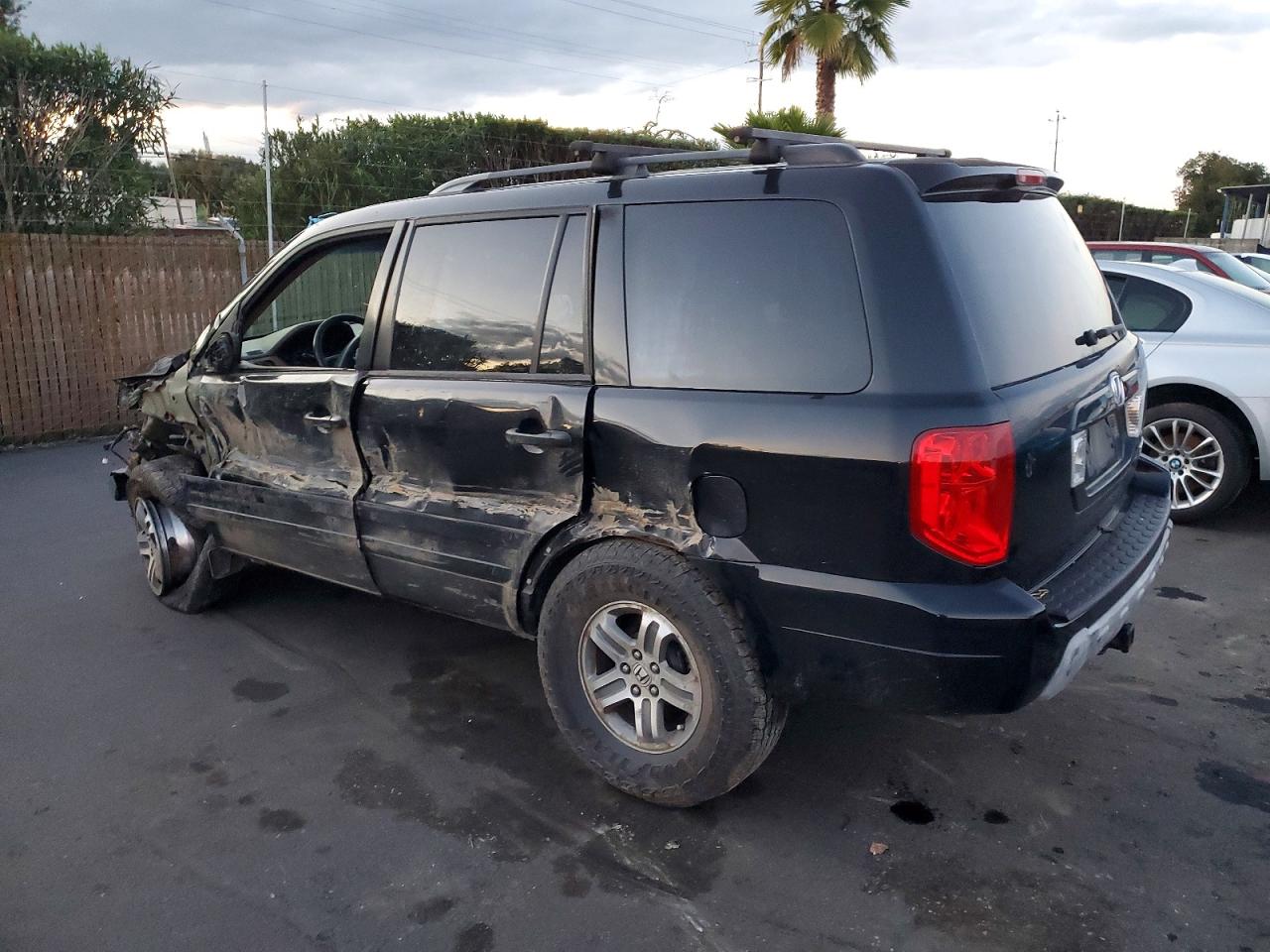 2005 HONDA PILOT EXL photo 2